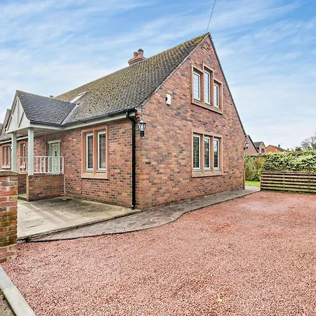 4 Bed In Crosby-on-eden 94398 *