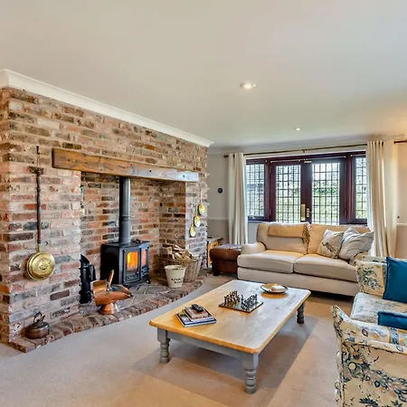 4 Bed In Crosby-on-eden 94398 Дом отдыха