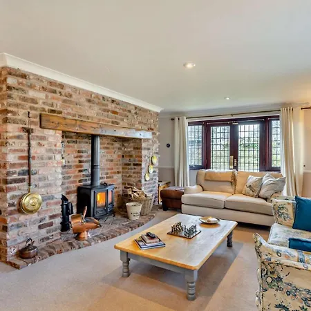 4 Bed In Carlisle Oc-94398 * Crosby (Cumbria)