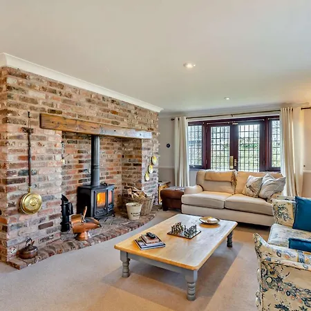 4 Bed In Carlisle Oc-94398 * Crosby (Cumbria)