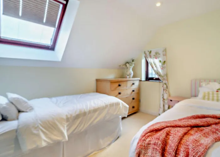 4 Bed In Carlisle Oc-94398 *