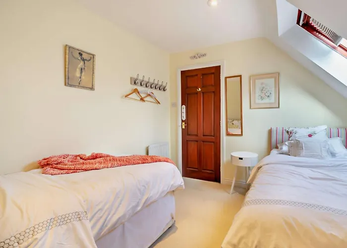 4 Bed In Carlisle Oc-94398 *